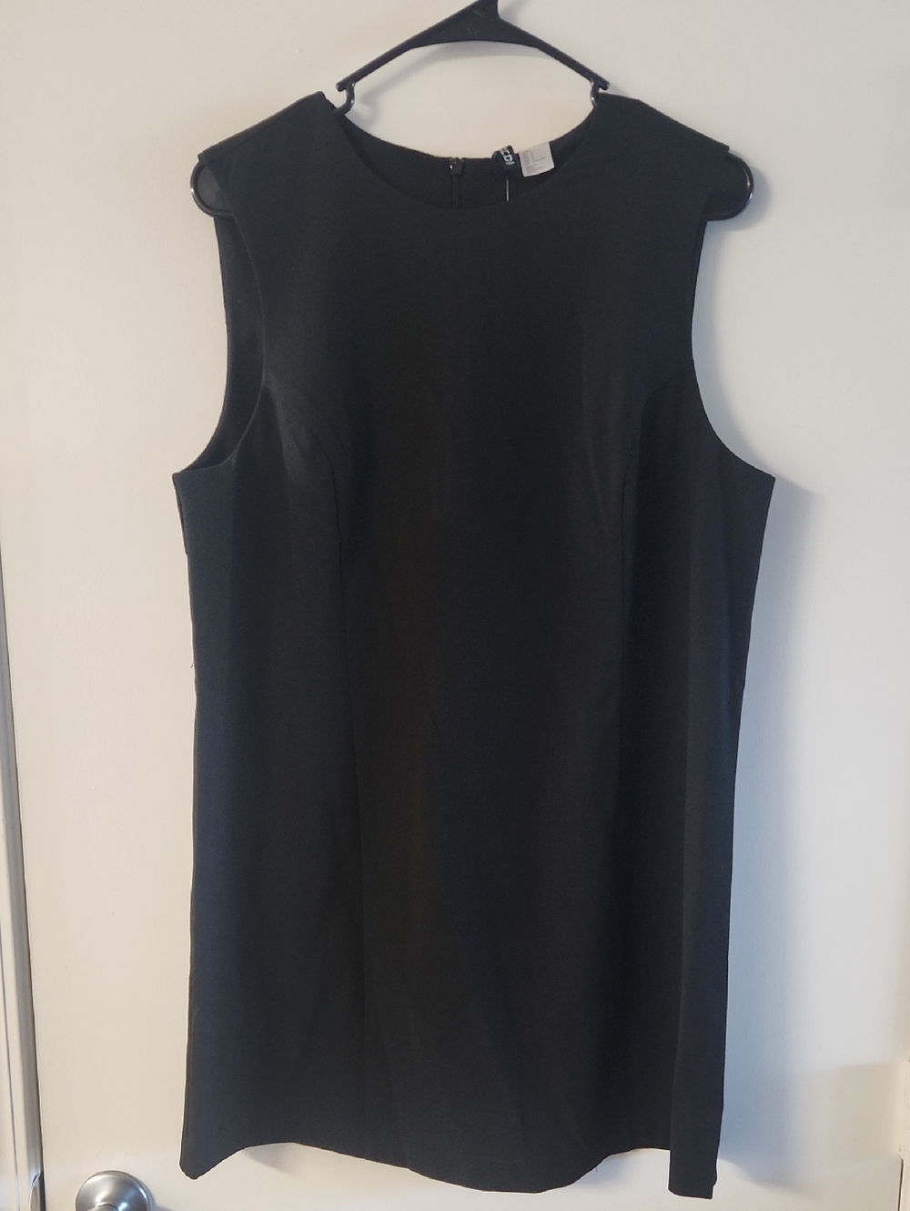 H&M Black Sleeveless Mini Shift Dress